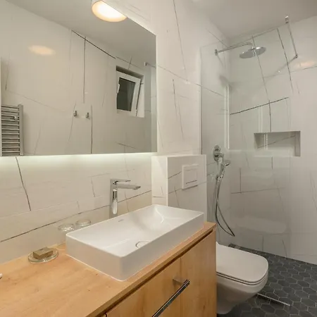 Apartament Levanat *