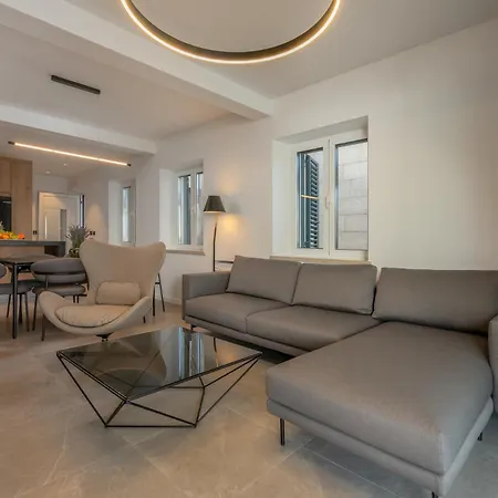 Apartament Levanat