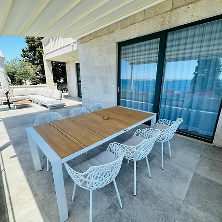 Levanat 아파트 *