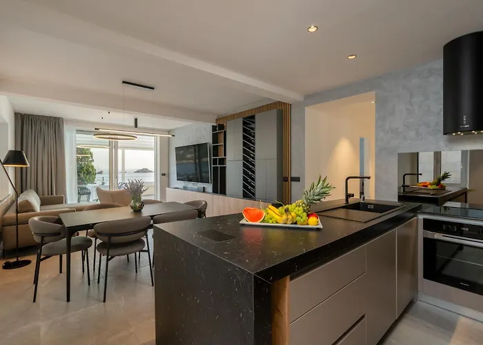 Apartament Levanat *